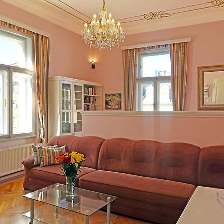 Apartment Themis Karlovy Vary Exterior photo